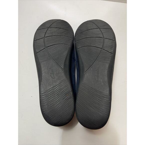 CLARKS Cloudsteppers Women’s Size 9 Black Slip On Shoes - Picture 4 of 5